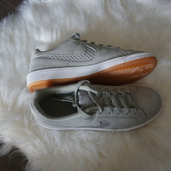 Nike Women's Court Royale Premium, Spruce green - Picture 8 of 8